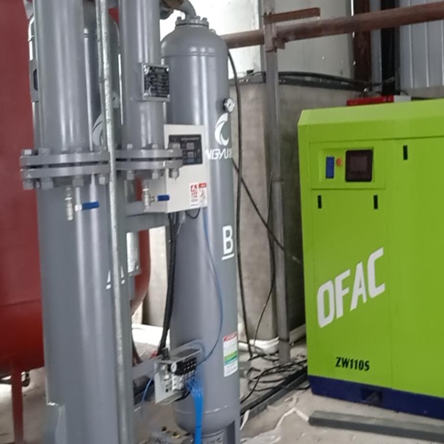 1758848518183325.jpg 螺桿式空壓機(jī)